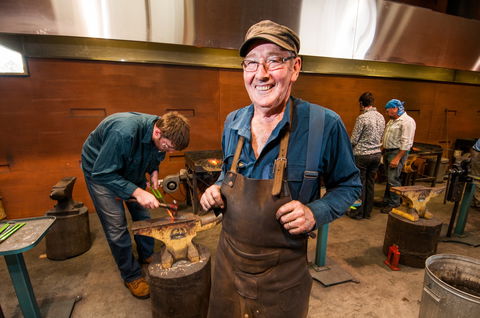 Blacksmithing 3 Day Project - Restaurant Guide 0
