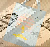 Create a Button Tote - Restaurant Guide