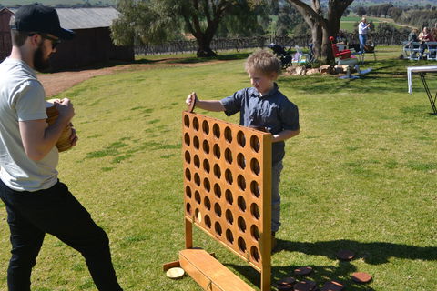 Daddy's Day Out At Borambola Wines By The Roundabout Restaurant - Restaurant Guide 2