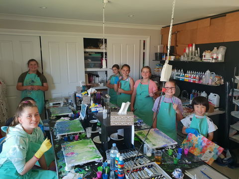 School Holidays - Kids Art Class - Painting - Restaurant Guide 0