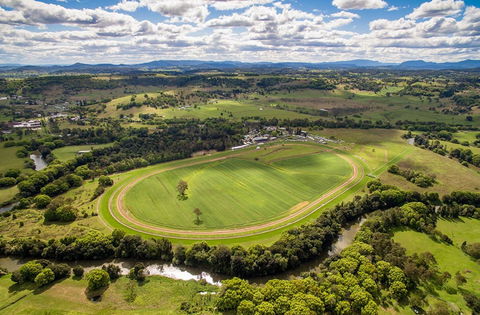 The O’Brien Electrical And Plumbing Lismore Cup - Restaurant Guide 0