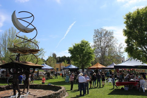 Walcha Farmers' Market - Restaurant Guide 1