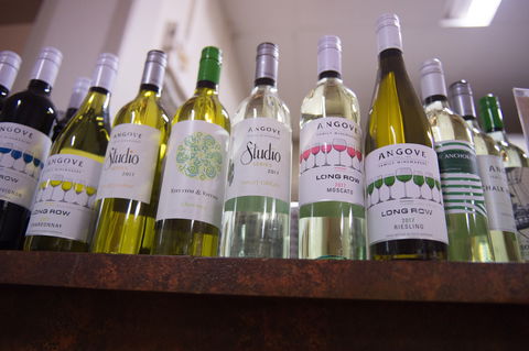 Beer And Wine O'Clock At Club Boutique Hotel Cunnamulla - Restaurant Guide 1