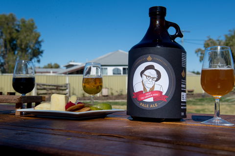 Beer And Wine O'Clock At Club Boutique Hotel Cunnamulla - Restaurant Guide 2