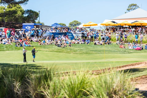 Blitz Golf Adelaide - Restaurant Guide 0