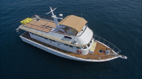Exclusive New Years Eve Cruise On  Silver Spirit - Restaurant Guide 1