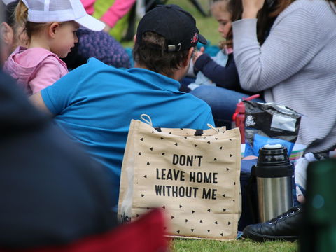 Music In The Gardens - Mitch King - Restaurant Guide 2