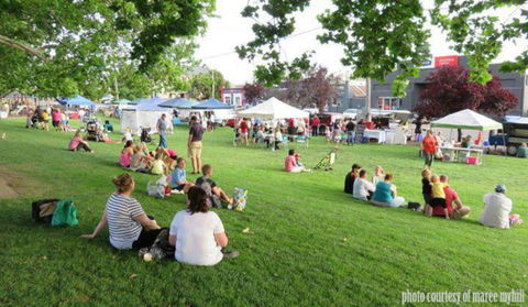 Young And Region Farmers Markets - Restaurant Guide 0