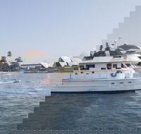 Boxing Day Cruise Watch the Sydney to Hobart Yacht Race - Restaurant Guide