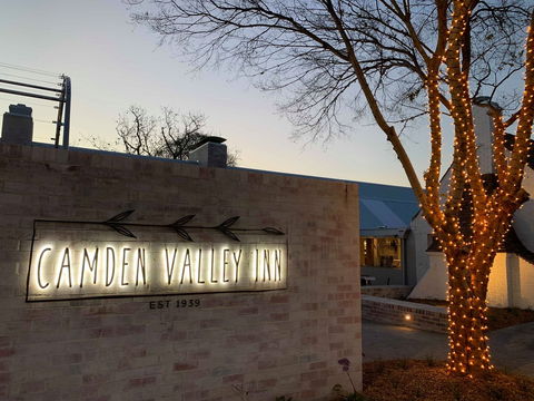 Christmas In July Camden Valley Inn - Restaurant Guide 0
