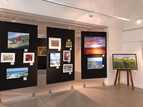 Clare Louise Treis - Australian Landscapes Exhibition -  Ascot Art Gallery Kadina - Restaurant Guide 1