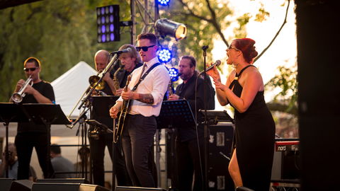 Festivale - Restaurant Guide 1