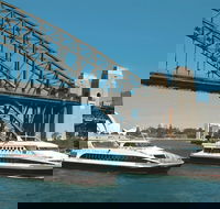 Lunch Cruise in Sydney Harbour with Magistic Cruises - Restaurant Guide