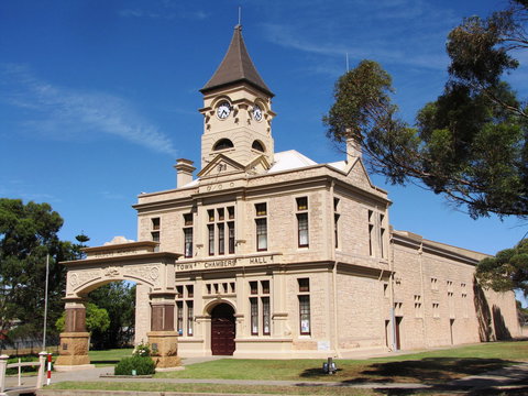 Old Style/New Vogue Dance Practice/Lessons - Restaurant Guide 2