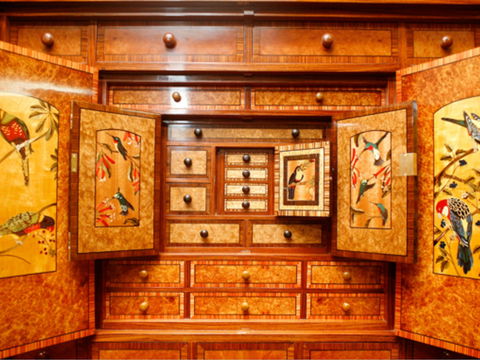 The Wonders Of The Hannah Cabinet - Restaurant Guide 0