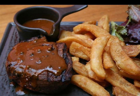 Bar Cleveland - Restaurant Guide 5