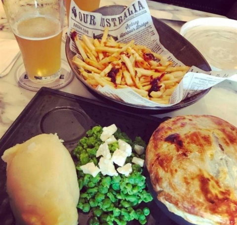 Bar Cleveland - Restaurant Guide 7