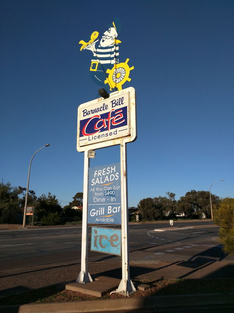 Barnacle Bill Family Seafood Restaurant - Restaurant Guide 1