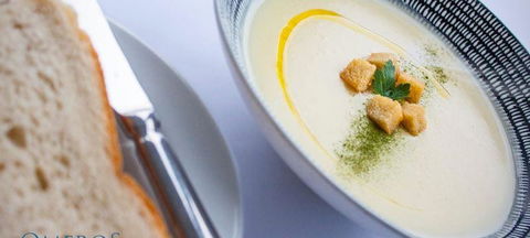 Omeros On The Beach - Restaurant Guide 1