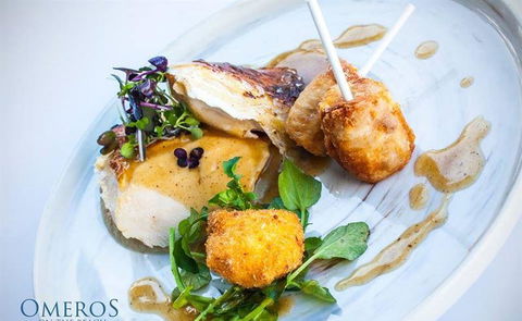 Omeros On The Beach - Restaurant Guide 5