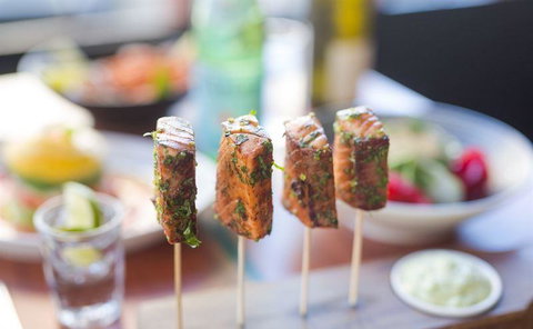 Rhonda's Bar - Restaurant Guide 11