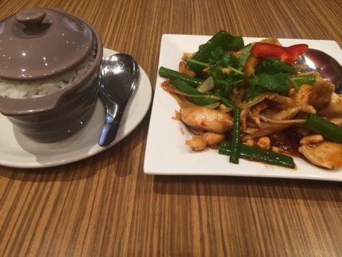 Sattahip Thai Restaurant - Restaurant Guide 0