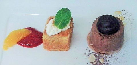 Au Pear - Restaurant Guide 17
