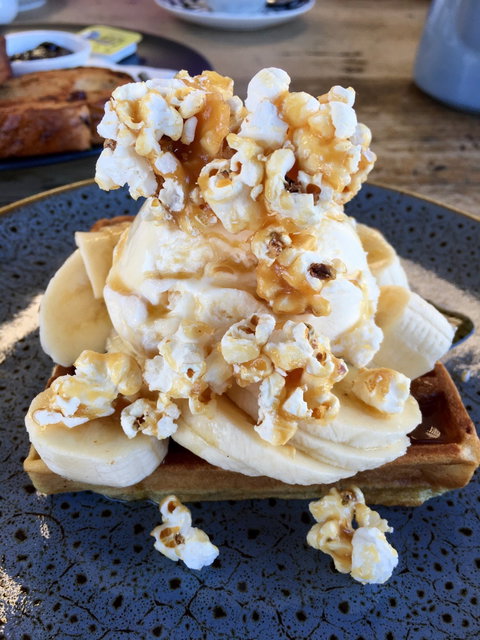 Frederick's Cafe - Restaurant Guide 8