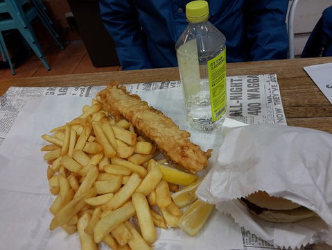 Oakleigh Fish & Chippery - Restaurant Guide 0