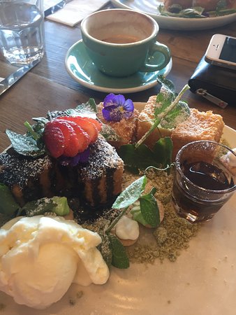 Valencia Cafe Kitchen - Restaurant Guide 0