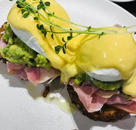 The Hungry Fox Cafe - Restaurant Guide