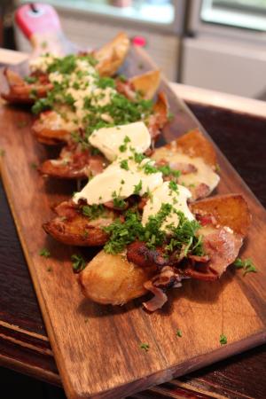 Proudfoots Boathouse - Restaurant Guide 0