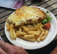 Brownz Courtyard Cafe - Restaurant Guide