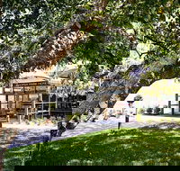 Cardinia Park Hotel - Restaurant Guide