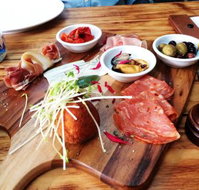 Cattinalla's Caffe  Wine Bar - Restaurant Guide