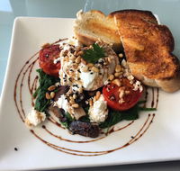 Lake Cafe and Deck - Restaurant Guide