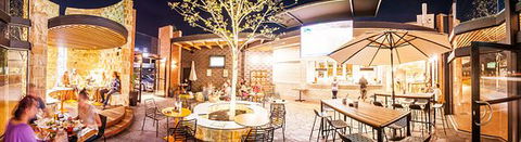 The Woodville Hotel - Restaurant Guide 0