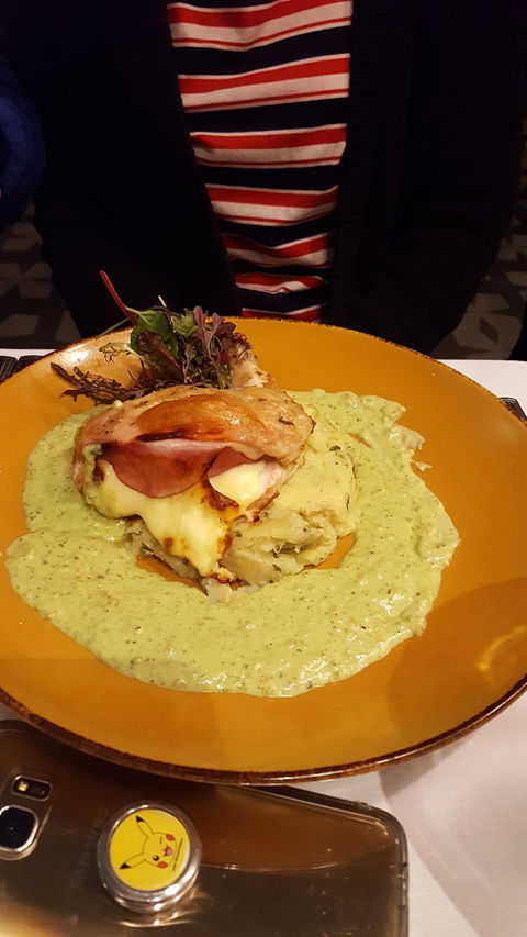 The Woodville Hotel - Restaurant Guide 9