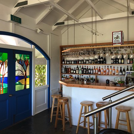 Artisan Kitchen And Wine Bar - Restaurant Guide 0