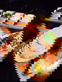 Chally's Bar and Bistro