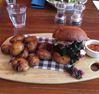 Huski Cafe - Restaurant Guide