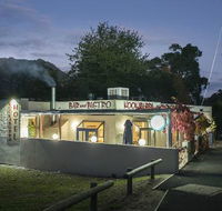 Kookaburra Hotel - Restaurant Guide