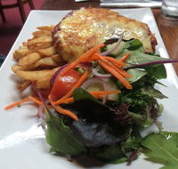 Victoria Hotel Woodend - Restaurant Guide