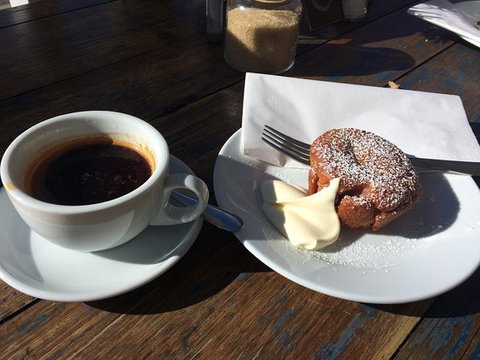 Homestead House - Restaurant Guide 0