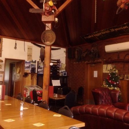 Erica Hotel Motor Inn - Restaurant Guide 0