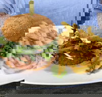 Wallace Pub - Restaurant Guide