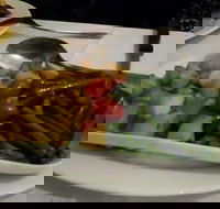 Chez Maurice  Linda - Restaurant Guide