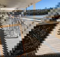 The Sandy Bear - Restaurant Guide