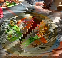 Nieo's - Restaurant Guide