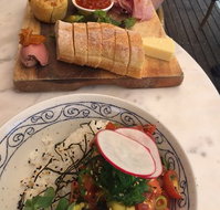 Treehouse Restaurant - Restaurant Guide
